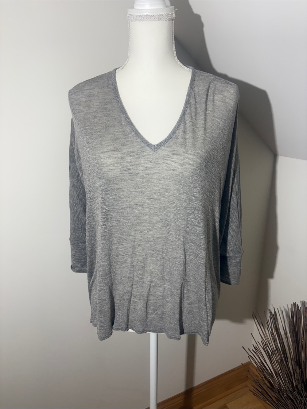Helmut Lang Light Gray V-Neck Long Sleeve Tee Sz S